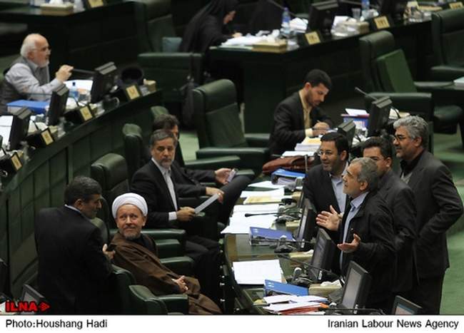 حضور وزیر بهداشت، درمان و آموزش پزشکی در مجلس