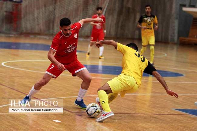 تساوی طلایی پوشان سپاهان مقابل فردوس قم 