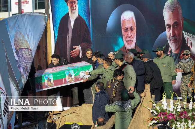 مراسم وداع کرمانی‌ها با پیکر پاک شهید سپهبد قاسم سلیمانی