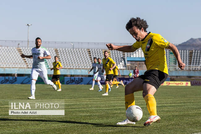 ٖلیگ برتر / آلومینیوم اراک 1 - سپاهان اصفهان ۶
