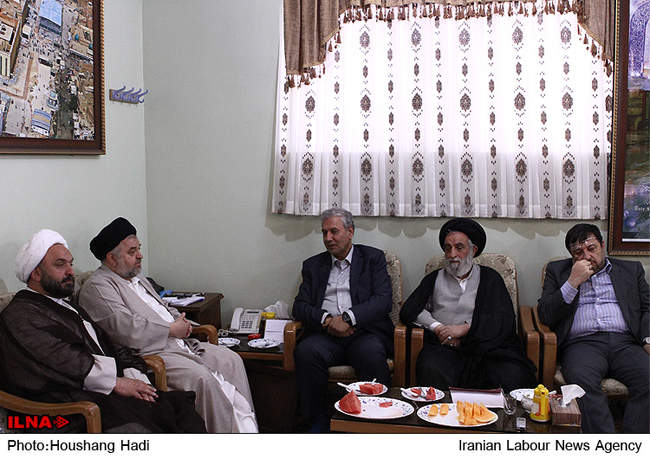 دیدار وزیر تعاون، کار و رفاه اجتماعی با مراجع تقلید استان قم-1
