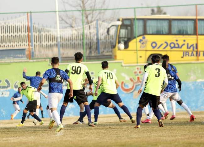 گزارش تصویری از دیدار دوستانه گل گهر و پیکان