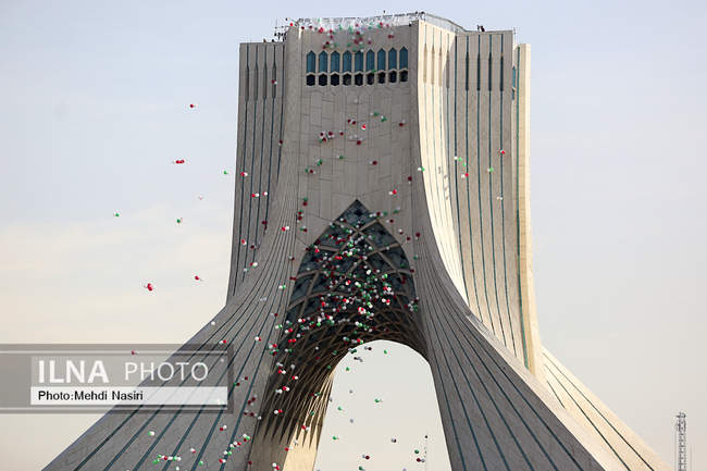 راهپیمایی ۲۲ بهمن در تهران /۲