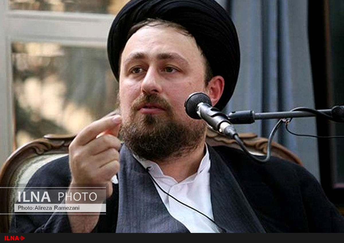 مدافع اندیشه امام (ره) حداقل باید یکبار کتاب‌های ایشان را تورق کند