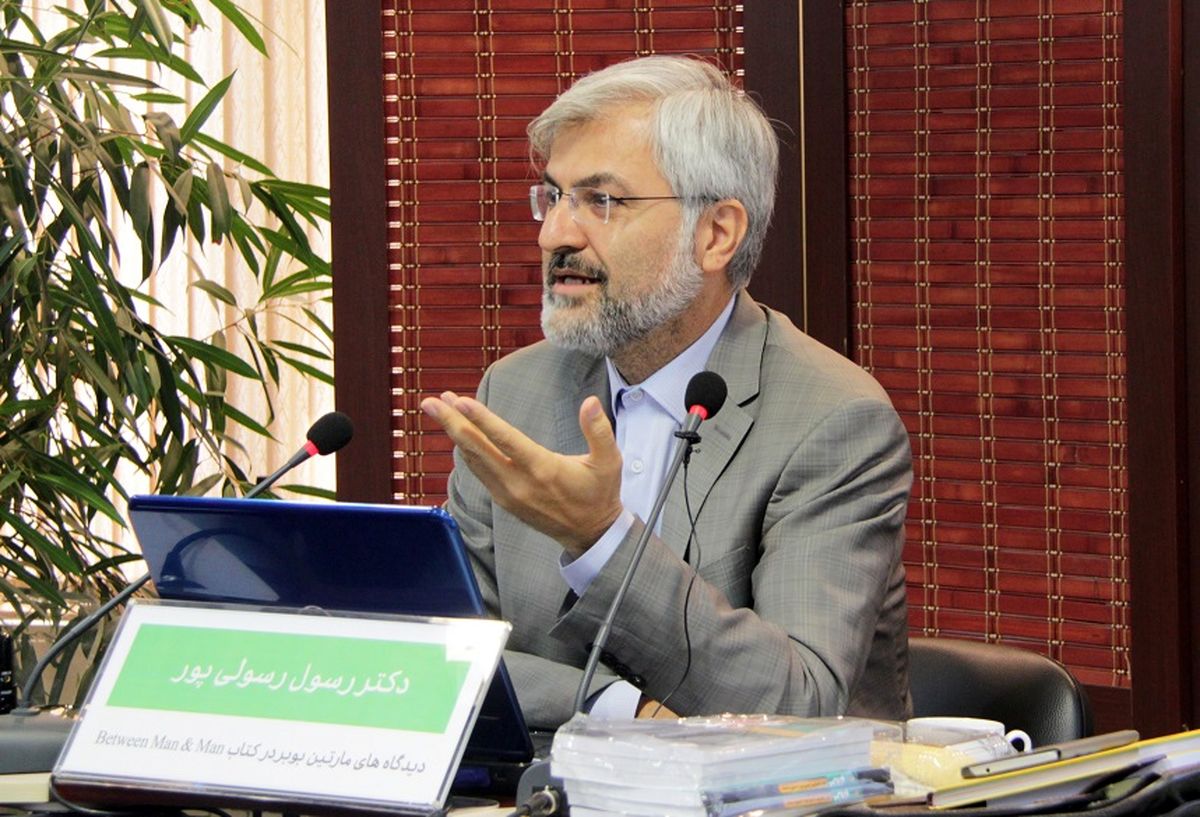 در جامعه منبری، مردم شجاعت ورود به گفت‌‌وگوی جمعی را ندارند/ تمرین گفت‌وگو باید از مقامات رده بالا آغاز شود/ گفت‌وگو در نگاه امام موسی صدر تشریفاتی نبود