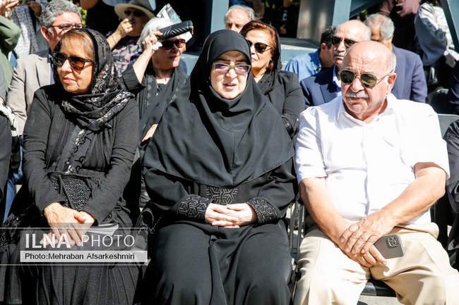 تشییع پیکر زنده‌یاد «احمد پژمان»