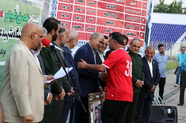 گزارش تصویری افتتاح چمن طبیعی استادیوم عضدی رشت با حضور مهدی تاج