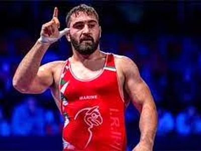 مجتبی گلیج: اردوی عراق حال و هوای دیگری داشت/ از روز اول تا روز آخر در فضای دیگری قدم می زدیم