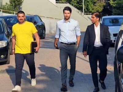 کریم انصاری فرد وارد باشگاه A.E.K شد