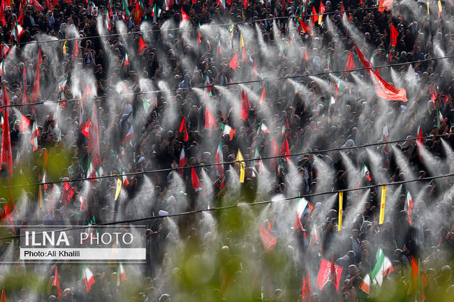 اقامه نماز بر پیکر رهبر شهید انقلاب در مصلای تهران / 7