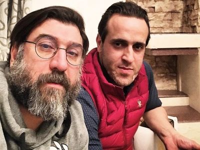 آخرین وضعیت علی انصاریان از زبان علی کریمی: سطح اکسیژن به ۷۰ رسیده/ فقط برای علی دعا کنید

