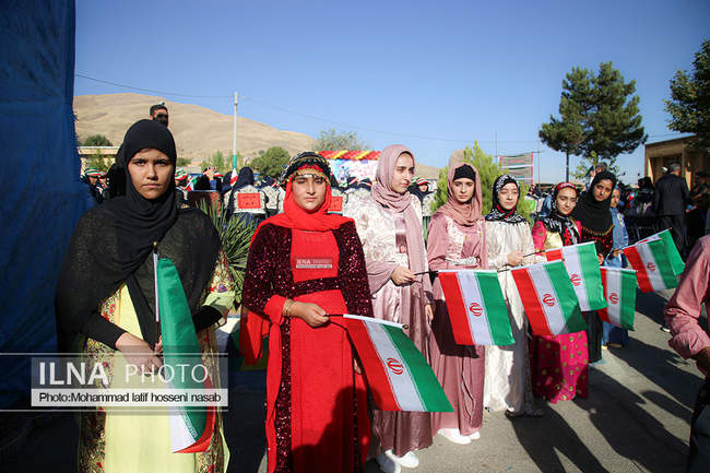 آیین تکریم و معارفه استاندار کردستان با حضور و زیر کشور برگزار شد 