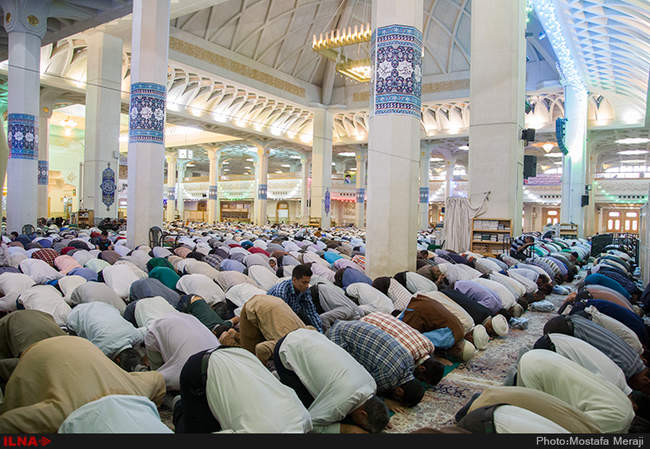 نماز عید سعید فطر در حرم حضرت معصومه (س) شهر قم/1