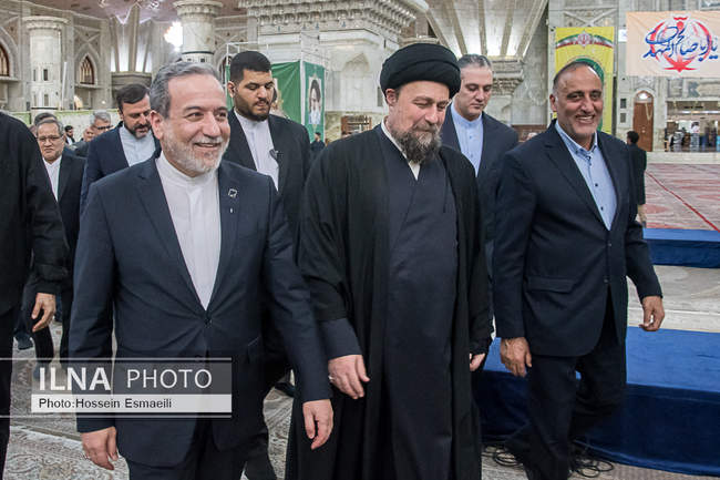 تجدید میثاق وزیر و کارکنان وزارت امور خارجه با آرمان‌های امام راحل