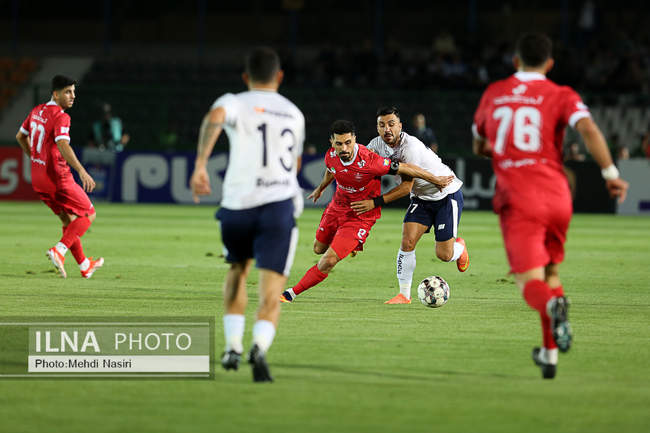 گزارش تصویری دیدار تیم‌های پرسپولیس و ملوان بندرانزلی