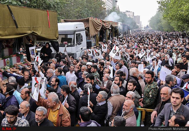 مراسم تشییع پیکر ۵۴ شهید دفاع مقدس ناجا از مقابل دانشگاه تهران