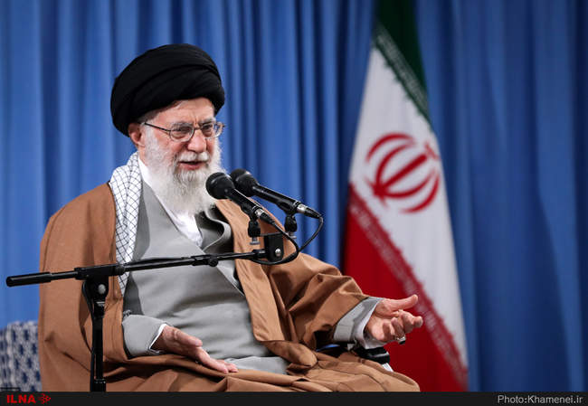 دیدار جمعی از پاسداران و خانواده‌های آنان با مقام معظم رهبری