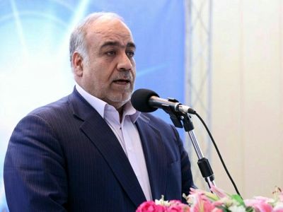 دولت به تنهایی امکان حل مشکل بیکاری در لرستان را ندارد
