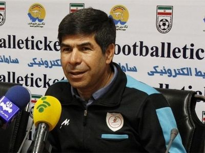 قنبری: بازی ما و ذوب آهن بازی نابرابرها بود / کنترل تیم در دستم است