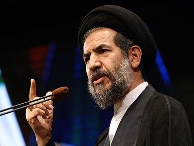 اجازه ندهیم هیچ فردی از کاروان انقلاب پیاده شود