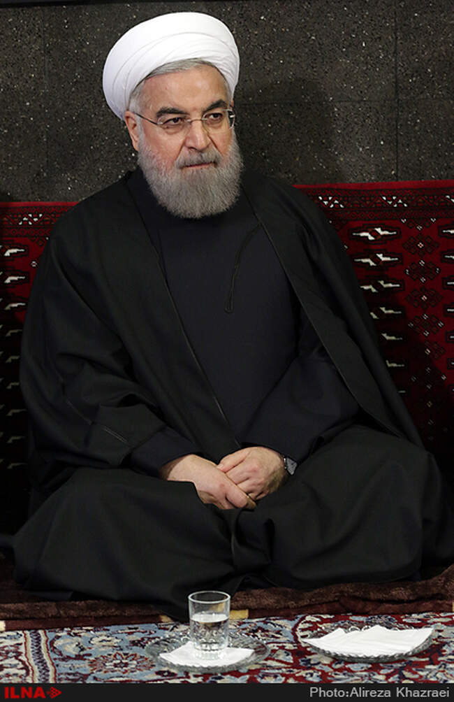 عزاداری رئیس جمهور و وزیر کار در جمع کارگران 