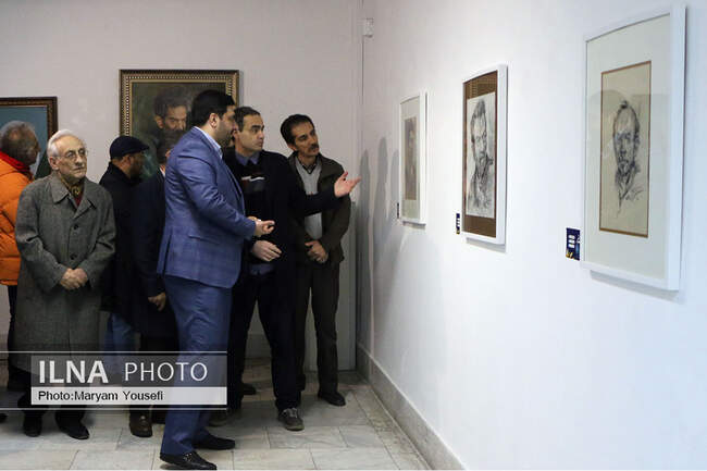 نمایشگاه هنرهای تجسمی فجر در تبریز