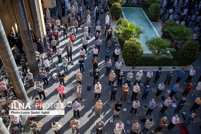 اقامه نماز عید فطر در مسجد امام حسین (ع)