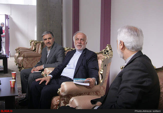 رونمایی از ۳۰ عنوان کتاب جدید اداره نشر وزارت امور خارجه