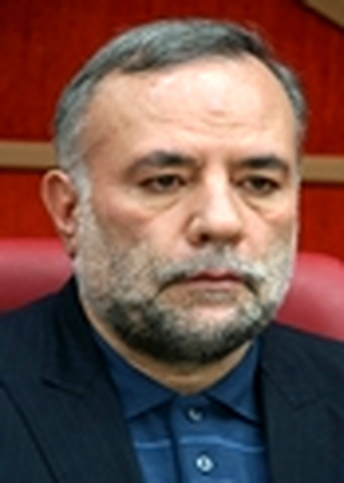 هیچ جریانی نمی‌تواند دفاع مقدس را مصادره کند