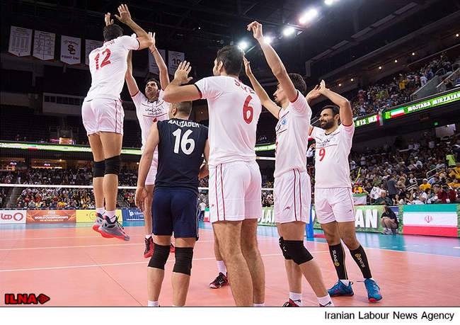 دیدار تیمهای والیبال ایران و آمریکا