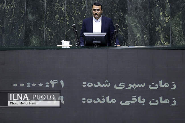 حضور رئیس جمهور در مجلس برای دفاع از کابینه