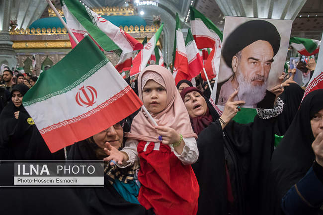 مراسم بزرگداشت 12 بهمن در حرم امام خمینی (س) 