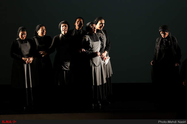 نمایش خانه برناردا آلبا به کارگردانی علی رفیعی