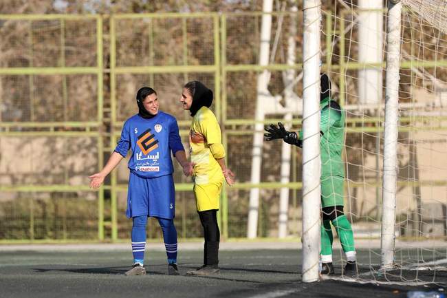 تصاویری از دیدار تیم های ایستا البرز و آوا تهران