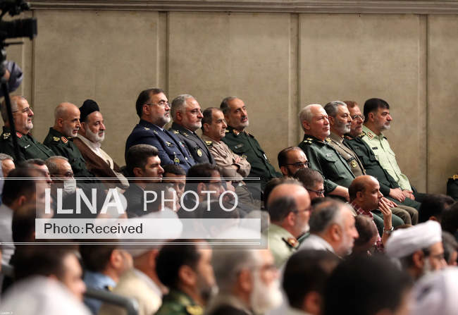 دیدار جمعی از مردم، مسئولان و مهمانان کنفرانس وحدت اسلامی با مقام مع