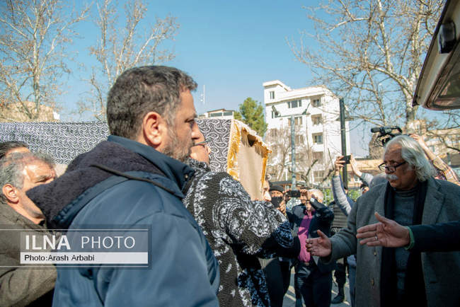 مراسم تشییع پیکر عنایت بخشی