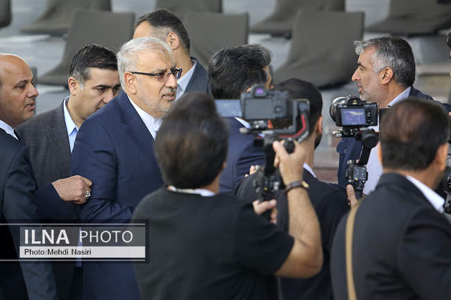 افتتاحیه بیست‌وهشتمین نمایشگاه بین‌المللی نفت، گاز، پالایش و پترو�