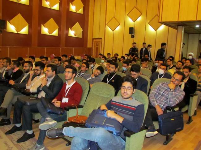 کنگره ملی سالیانه و کنگره بین‌المللی پژوهشی علوم پزشکی کشور به کار خ