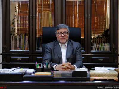دفن ۸ مجهول‌الهویه در سال ۹۶ /مراجعه برای تغییر جنسیت زیاد است/افزایش قیمت دلار، تامین مواد آزمایشگاهی را با مشکل مواجه می‌کند