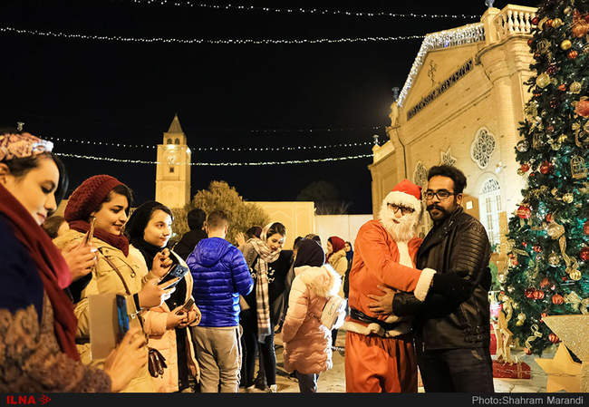 حال وهوای کریسمس در محله جلفا اصفهان
