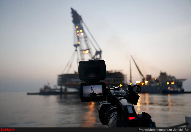 بازدید خبرنگاران از عملیات نصب سکوی  19A پارس جنوبی