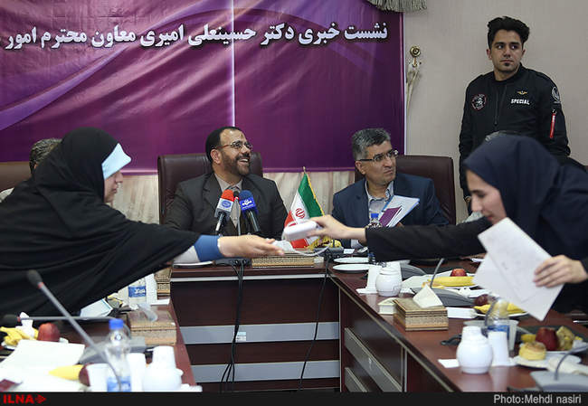 نشست خبری حسینعلی امیری معاون پارلمانی رییس جمهور
