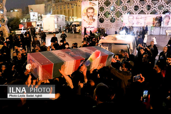 تشیع شهدای مدافع حرم در میدان امام حسین (ع)