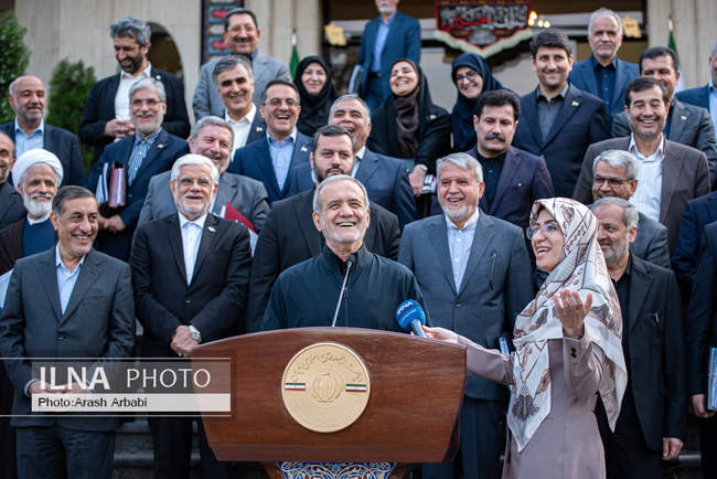  حاشیه جلسه هیات دولت