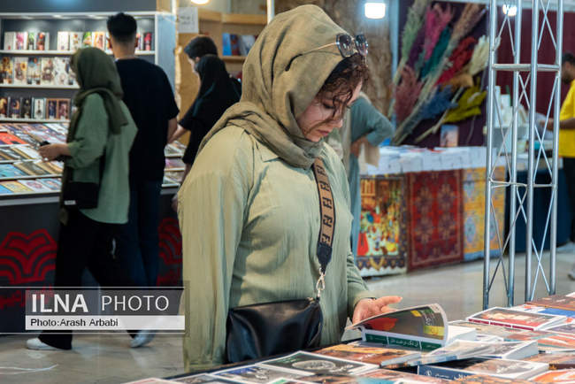 سی و ششمین دوره نمایشگاه بین المللی کتاب تهران- روز چهارم