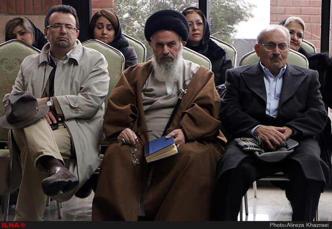 مراسم تشییع  پیکر مرحوم احمد منزوی