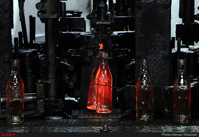 عزاداری رئیس جمهور و وزیر کار در جمع کارگران 