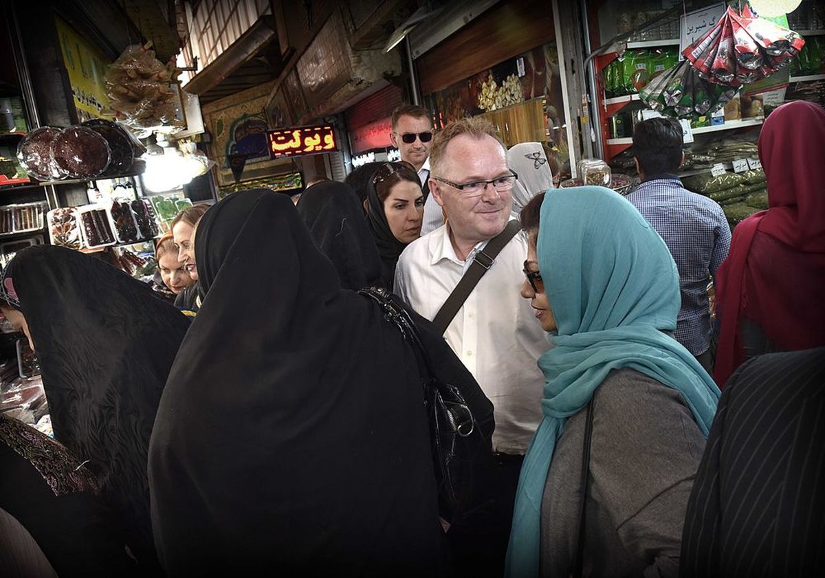 ماجرای ارتباط مشکوک یک زن ایرانی با وزیر نروژی