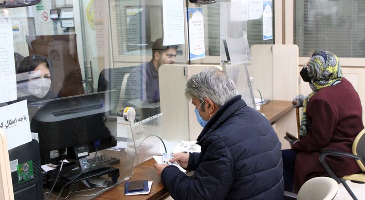 توزیع کارت جدید برای بازنشستگان فراجا