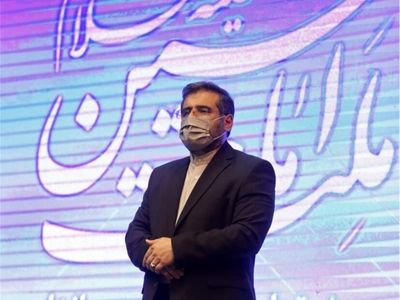 با خاک‌پاشی نمی‌توان مانع انعکاس خورشید شد